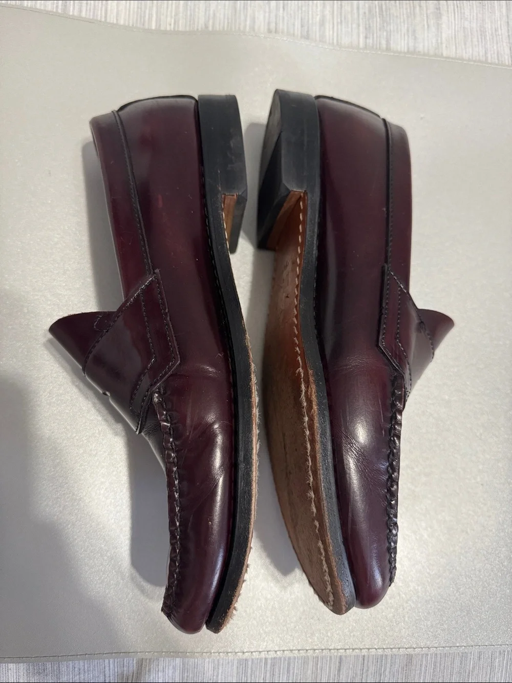 G.H. Bass Weejuns Leather Penny Loafers men’s 10 in Burgundy Oxblood